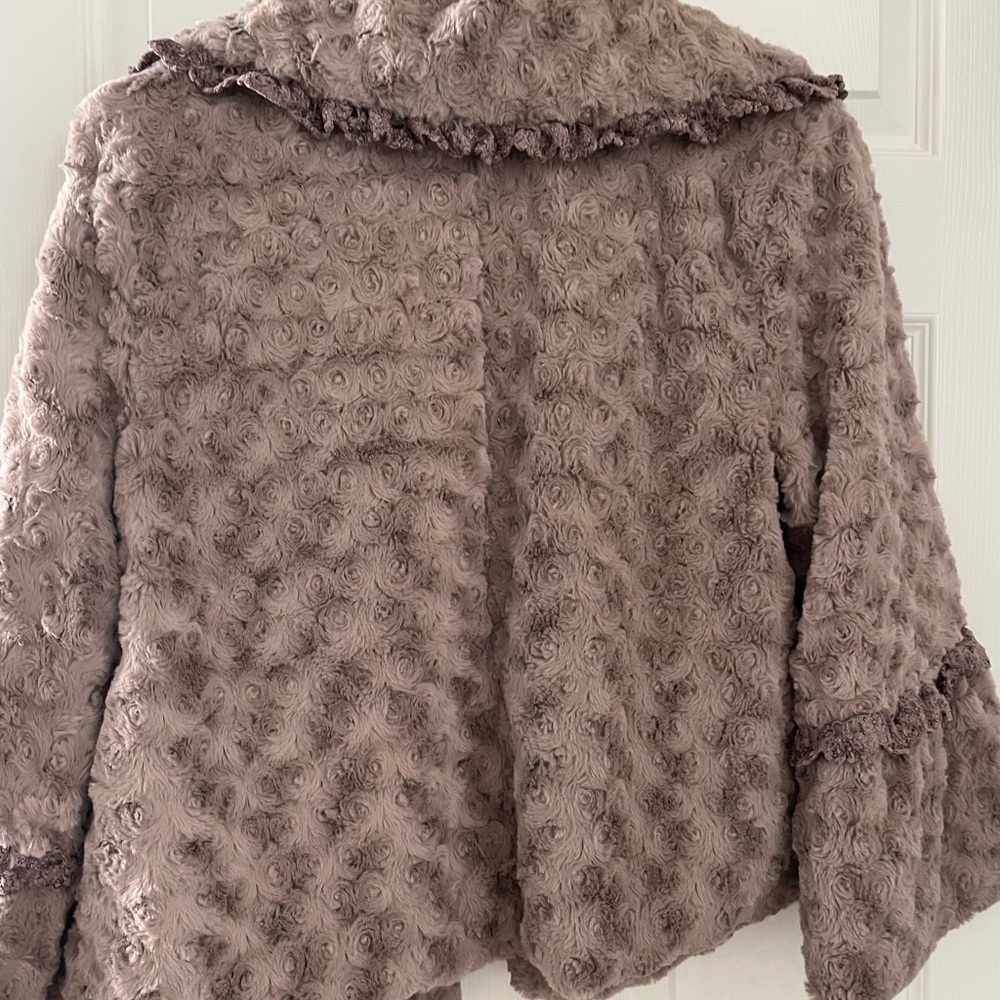 Softest fabric cardigan peter pan collar - Picture 7 of 11